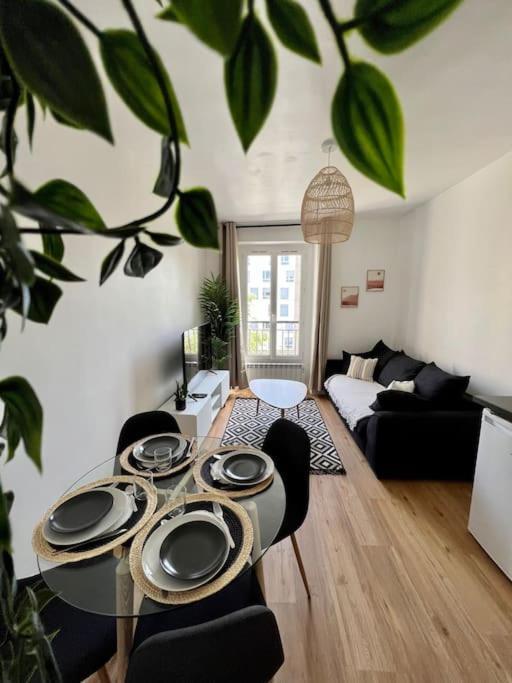 La Maison Cosy Paris Centre - Metro - Wifi لو كرملين-بيستر المظهر الخارجي الصورة
